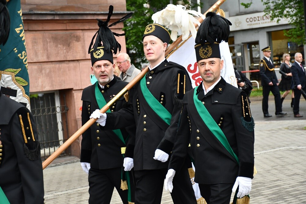Dzień Hutnika w Rudzie Śląskiej. Hołd dla tradycji i św. Floriana.