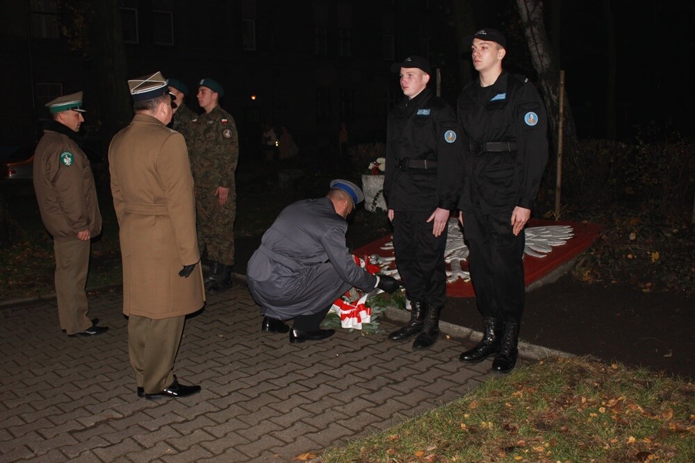 W piątek w ZSO nr 4 im. HC Hoovera w Rudzie Śląskiej odbyły się uroczyste obchody 100-lecia wybuchu I Powstania Śląskiego, połączone z tradycyjnym Dniem Podchorążego.