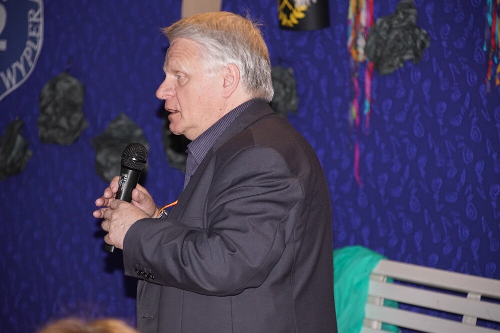 Piękne stroje i ogromne zamiłowanie do śląskiej kultury i tradycji zaprezentowali dzisiaj (12.03) uczniowie Szkoły Podstawowej nr 2 w Bykowinie, podczas obchodów Dnia Śląskiego.