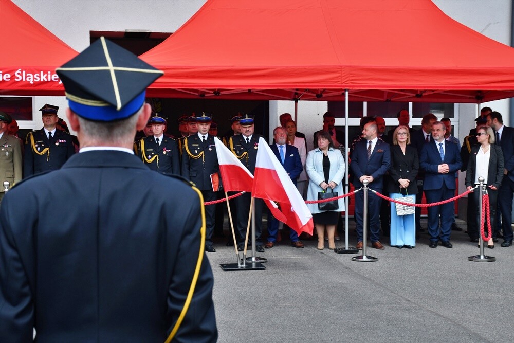 W środę, 10 maja przed siedzibą Komendy Miejskiej Państwowej Straży Pożarnej w Rudzie Śląskiej odbyły się uroczyste Obchody Dnia Strażaka. 

fot. Jacek Knapik