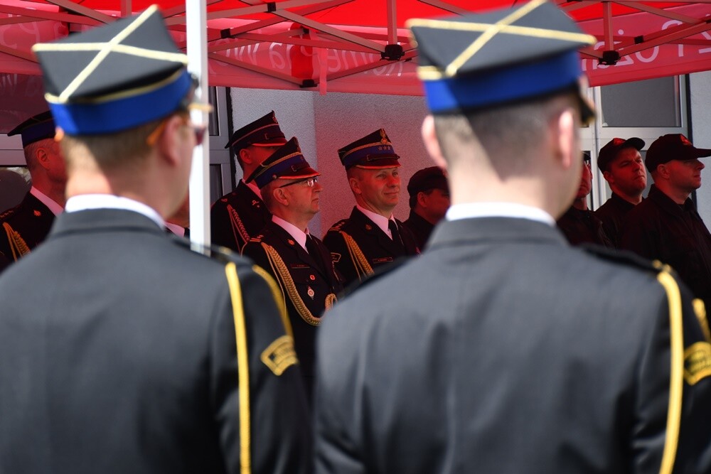 W środę, 10 maja przed siedzibą Komendy Miejskiej Państwowej Straży Pożarnej w Rudzie Śląskiej odbyły się uroczyste Obchody Dnia Strażaka. 

fot. Jacek Knapik