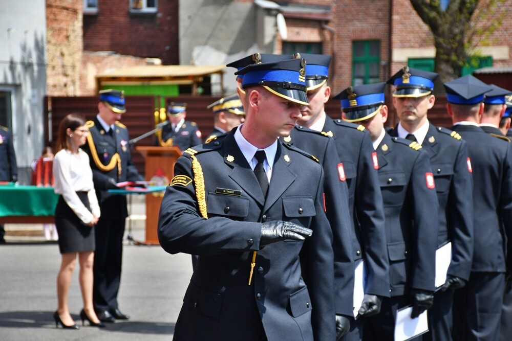 W środę, 10 maja przed siedzibą Komendy Miejskiej Państwowej Straży Pożarnej w Rudzie Śląskiej odbyły się uroczyste Obchody Dnia Strażaka. 

fot. Jacek Knapik