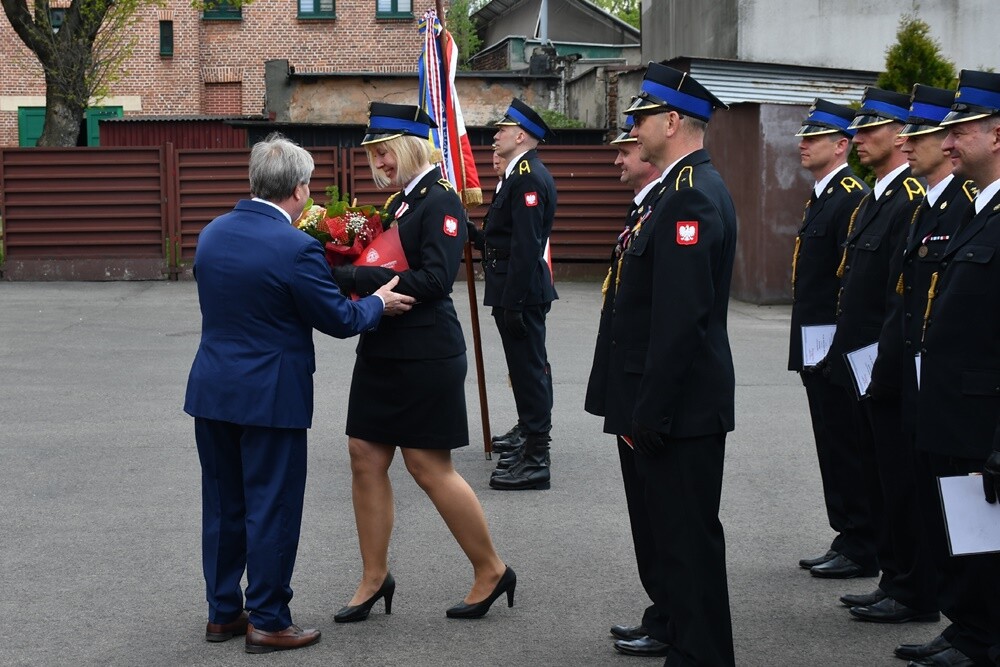 W środę, 10 maja przed siedzibą Komendy Miejskiej Państwowej Straży Pożarnej w Rudzie Śląskiej odbyły się uroczyste Obchody Dnia Strażaka. 

fot. Jacek Knapik