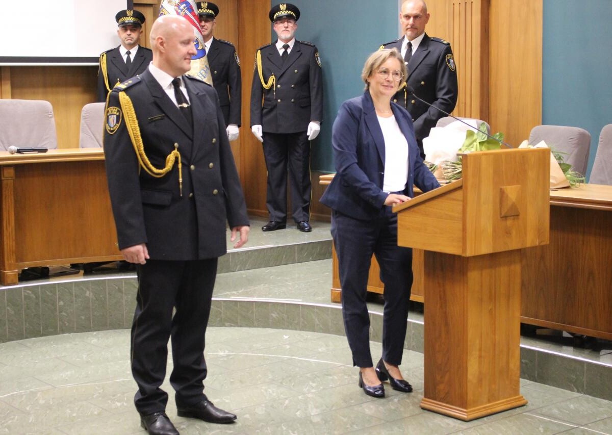 W sali sesyjnej Urzędu Miasta odbył się Dzień Straży Miejskiej, będący okazją do złożenia życzeń i podziękowań za służbę /  fot. UM Ruda Śląska