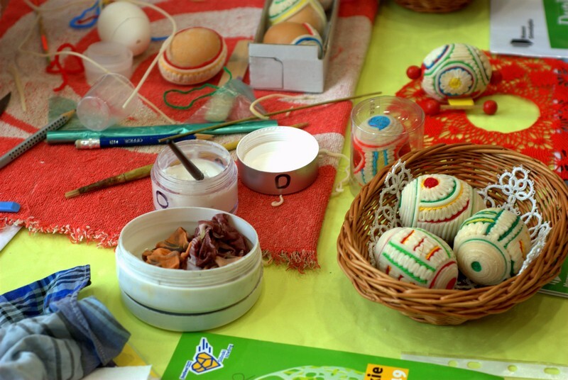 13 kwietnia w C.H. Plaza odbyły się wielkanocne warsztaty Muzeum Miejskiego im. Maksymiliana Chroboka w Rudzie Śląskiej. Uczestnicy przygotowali własnoręcznie tradycyjną śląską palmę i rozmaite wielkanocne dekoracje. Była też okazja do przymierzenia śląskich strojów regionalnych i wykonania pamiątkowego zdjęcia.