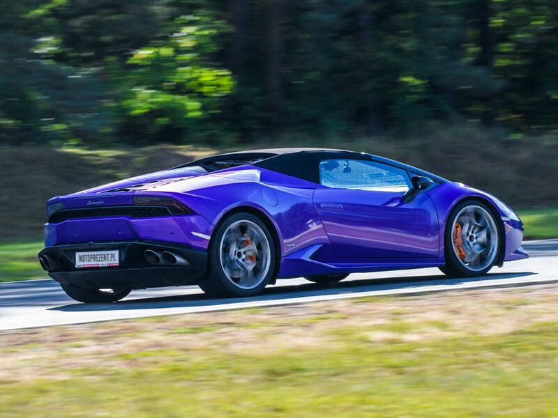 Dzień z życia superauta: Czego możesz doświadczyć podczas przejażdżki Lamborghini Gallardo