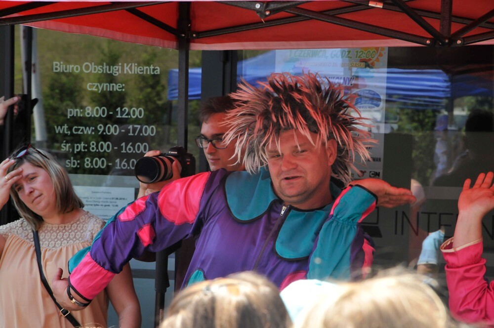 Z okazji Dnia Dziecka wczoraj odbyła się impreza dla najmłodszych mieszkańców Rudy Śląskiej zorganizowana pod siedzibą Elsatu i Silemana w Wirku.