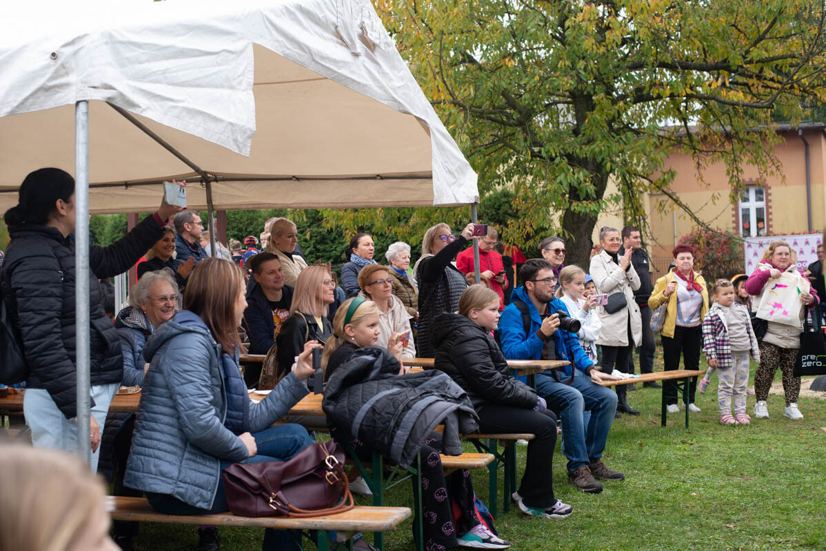 Edukacja ekologiczna przy piekaroku. / fot. Natalia Salwiczek