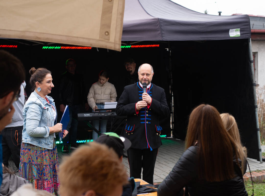 Edukacja ekologiczna przy piekaroku. / fot. Natalia Salwiczek