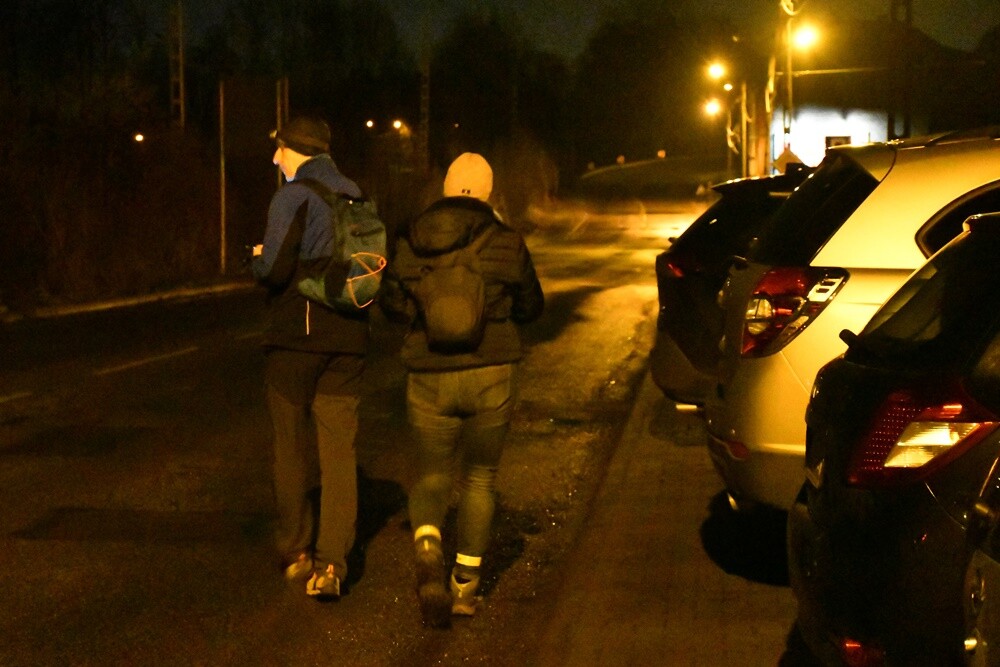 W piątek w Rudzie Śląskiej odbyła się Ekstremalna Droga Krzyżowa. Uczestnicy mieli do pokonania nocą 40 lub 30-kilometrową trasę prowadzącą przez różne dzielnice naszego miasta.

fot. Jacek Knapik