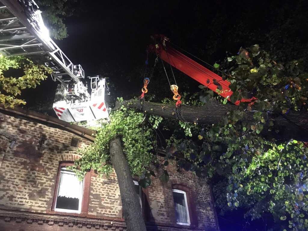 W związku z intensywnymi opadami deszczu, które przeszły nad Rudą Śląską, strażacy odnotowali łącznie 94 interwencje / fot. PSP Ruda Śląska