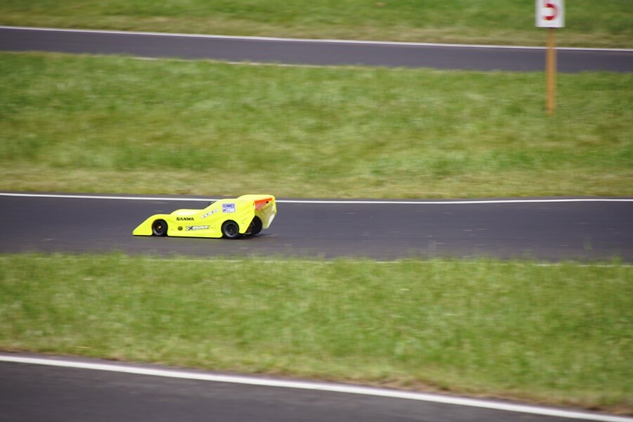 Eliminacje Mistrzostw Polski modeli samochodów zdalnie sterowanych ON- ROAD odbyły się w weekend w Rudzie Śląskiej - Wirku.