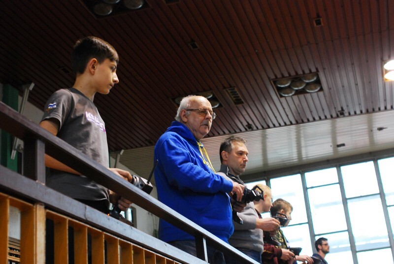 Halowe Eliminacje Mistrzostw Polski modeli zdalnie sterowanych w Rudzie Śląskiej odbyły się w dniach 9-10 marca 2019 r. To pierwsze tego typu zawody w naszym mieście. Do tej pory na torze przy ul. Kolberga odbywały się zarówno letnie eliminacje, jak i zawody modeli zdalnie sterowanych.