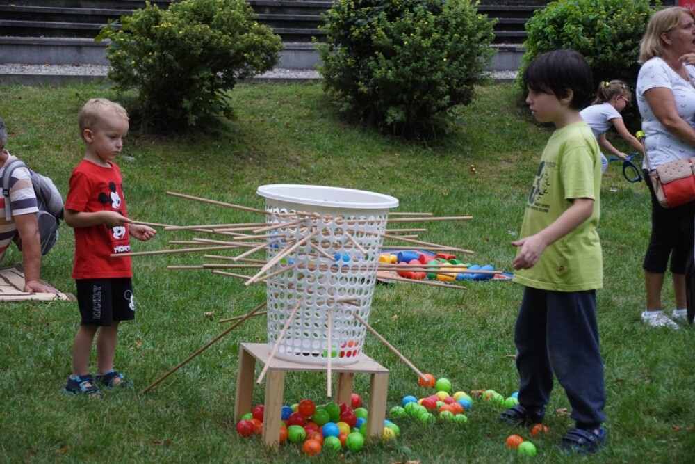 Dzisiaj w Kochłowicach odbył się festyn rodzinny  "Mieszkańcy mieszkańcom". Podczas imprezy Aleksandra Skowronek przedstawiła kandydatów na radnych z czwartego okręgu wyborczego tj. z obszaru Kochłowic i Bykowiny.