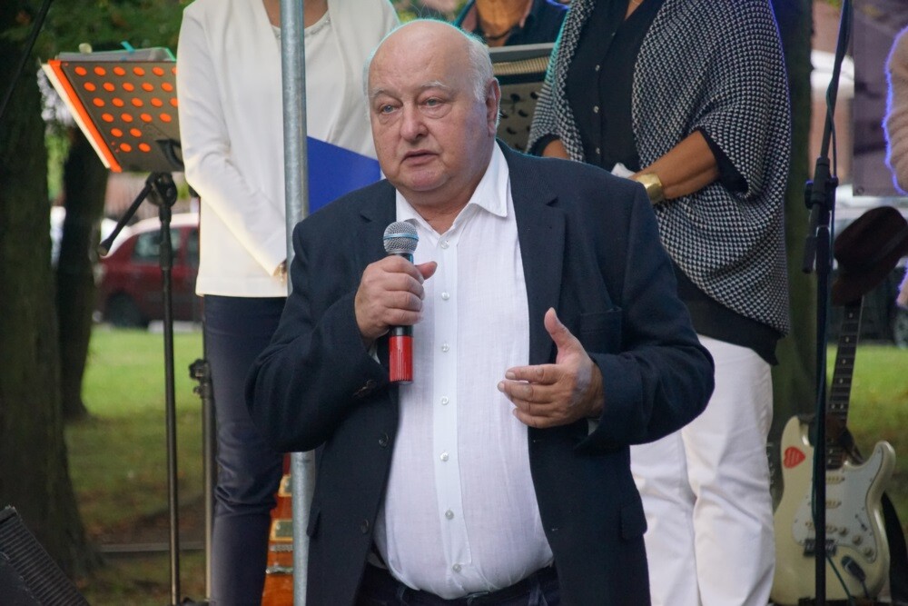 Dzisiaj w Kochłowicach odbył się festyn rodzinny  "Mieszkańcy mieszkańcom". Podczas imprezy Aleksandra Skowronek przedstawiła kandydatów na radnych z czwartego okręgu wyborczego tj. z obszaru Kochłowic i Bykowiny.