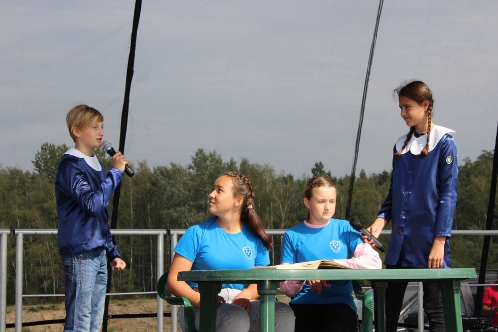 Góra Antonia była dziś miejscem, gdzie odbywał się piknik "Ruda na sportowo". Atrakcji nie brakowało - harcerze zorganizowali gry terenowe, sportowcy dali pokaz swych umiejętności i talentów, miał miejsce turniej szachowy.