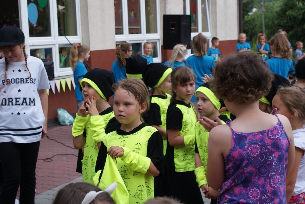 W Przedszkolu "Bajkolandii" na Halembie było wczoraj radośnie, głośno, śpiewnie i tanecznie, a wszystko to przy okazji festynu pod hasłem: fajer po naszymu.