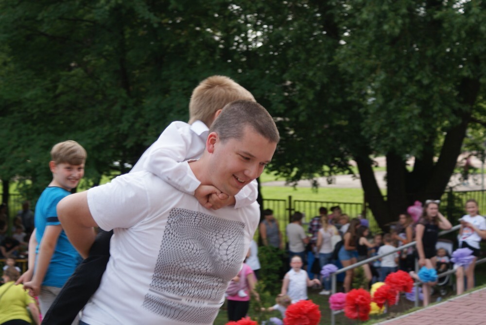 W Przedszkolu "Bajkolandii" na Halembie było wczoraj radośnie, głośno, śpiewnie i tanecznie, a wszystko to przy okazji festynu pod hasłem: fajer po naszymu.