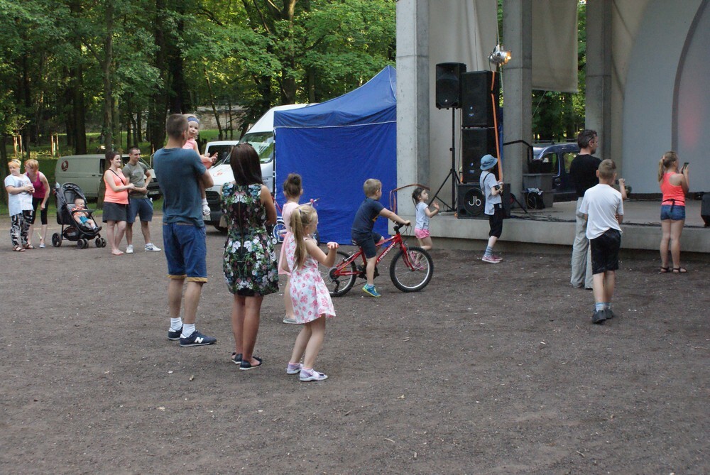 W Parku im. Augustyna Kozioła odbył się pierwszy w tym sezonie festyn z cyklu "po sąsiedzku".