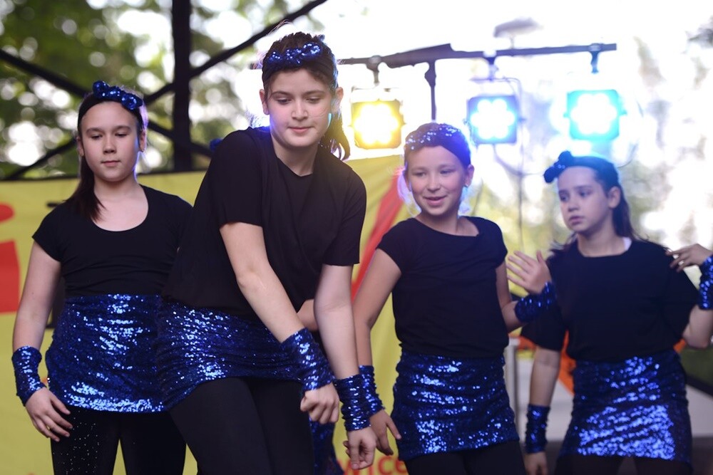 W sobotę Klub Aktywnego Seniora działający przy In-nYm Domu Kultury zorganizował Festyn Rodzinny. Nie zabrakło radości, uśmiechu i wesołej zabawy.

foto. Kolonowe