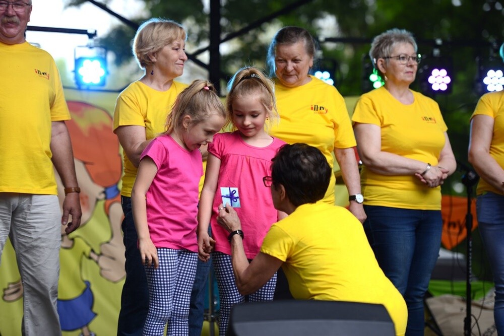 W sobotę Klub Aktywnego Seniora działający przy In-nYm Domu Kultury zorganizował Festyn Rodzinny. Nie zabrakło radości, uśmiechu i wesołej zabawy.

foto. Kolonowe