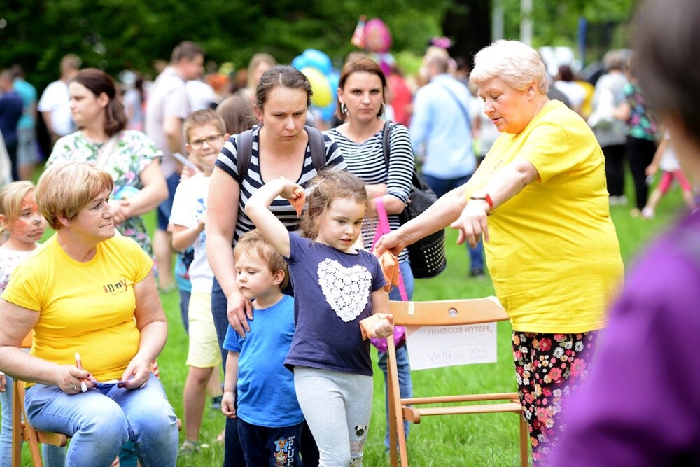 W sobotę Klub Aktywnego Seniora działający przy In-nYm Domu Kultury zorganizował Festyn Rodzinny. Nie zabrakło radości, uśmiechu i wesołej zabawy.

foto. Kolonowe