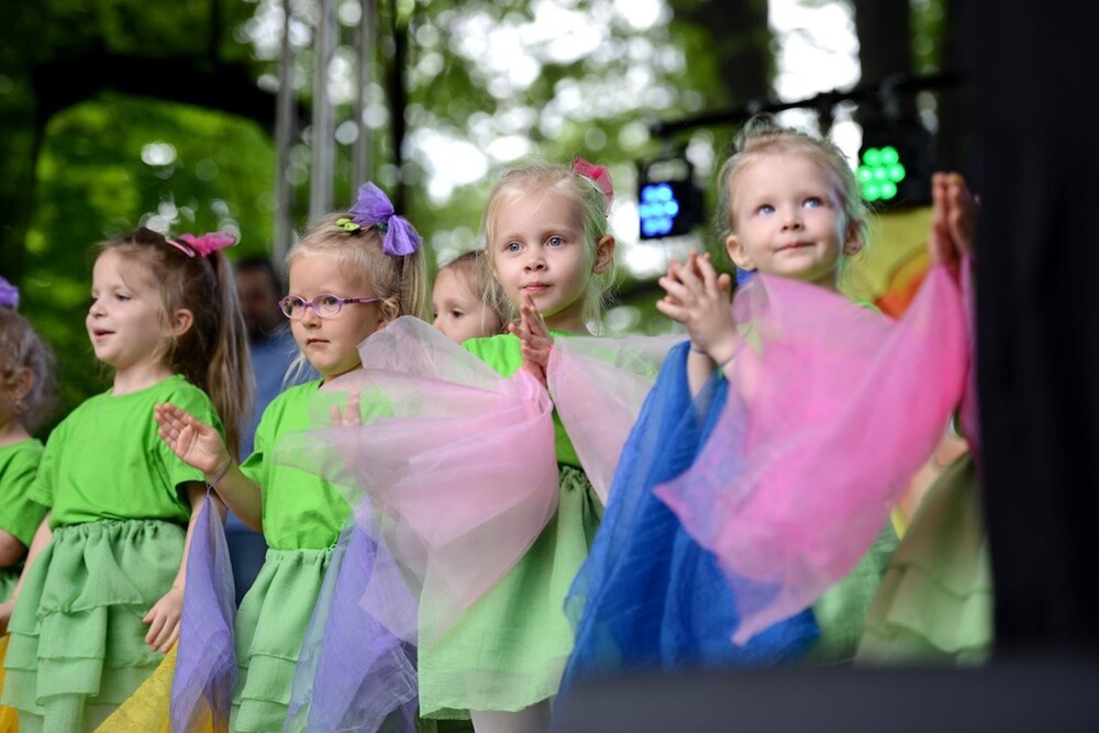 W sobotę Klub Aktywnego Seniora działający przy In-nYm Domu Kultury zorganizował Festyn Rodzinny. Nie zabrakło radości, uśmiechu i wesołej zabawy.

foto. Kolonowe