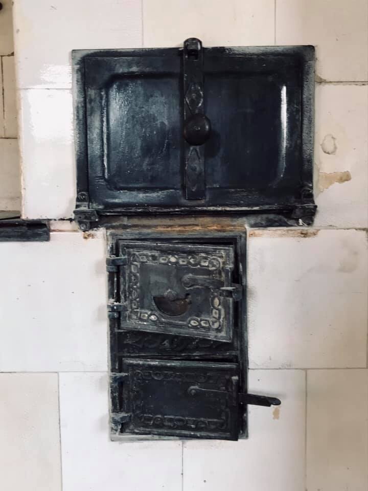 Remont miejskiego domku na "Ficinusie" praktycznie jest już na ukończeniu. W budynku przy ul. Kubiny ma się znajdować biblioteka, a także izba pamięci.