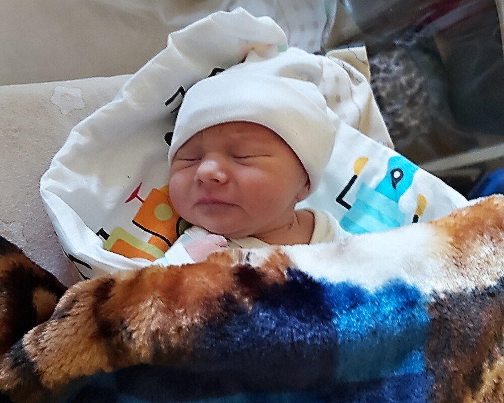 Karol Białożyt
ur. 12.02.2020r. 2,460 kg, 51 cm
Syn Arkadiusza i Bożeny