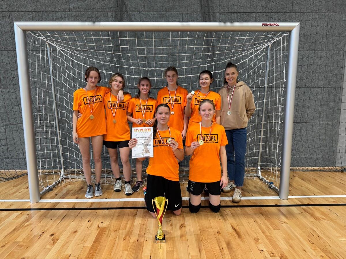 Sukces piłkarek SP nr 2 / fot. SP nr 2