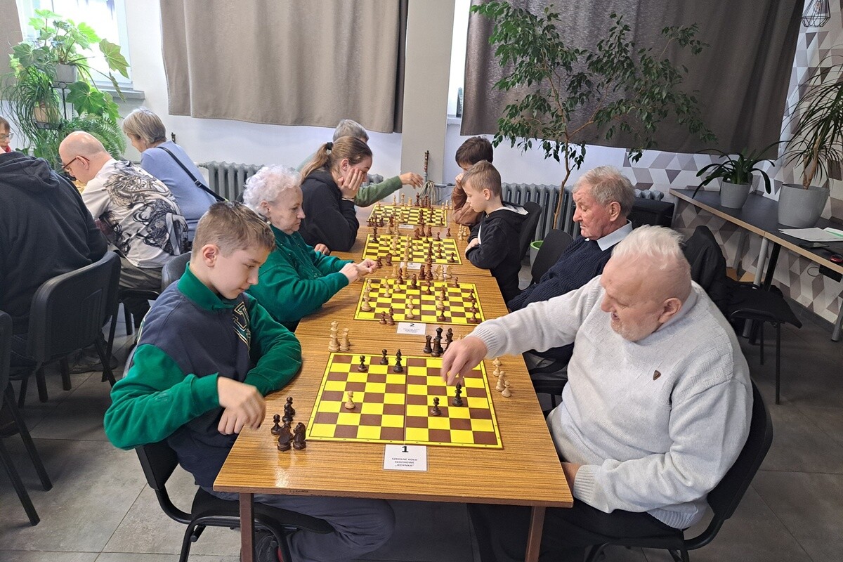 Integracyjny turniej warcabowy w MBP Świętochłowice / fot. FB OSiR Skałka