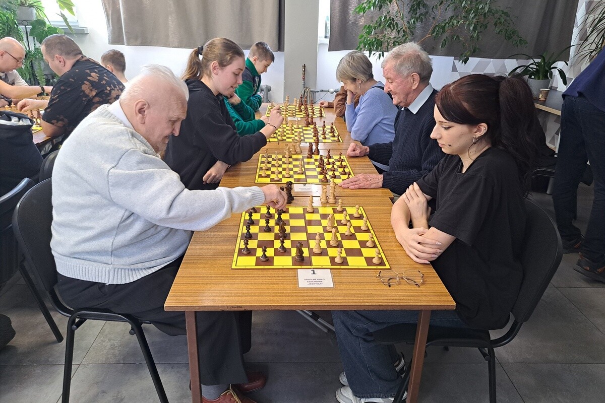 Integracyjny turniej warcabowy w MBP Świętochłowice / fot. FB OSiR Skałka