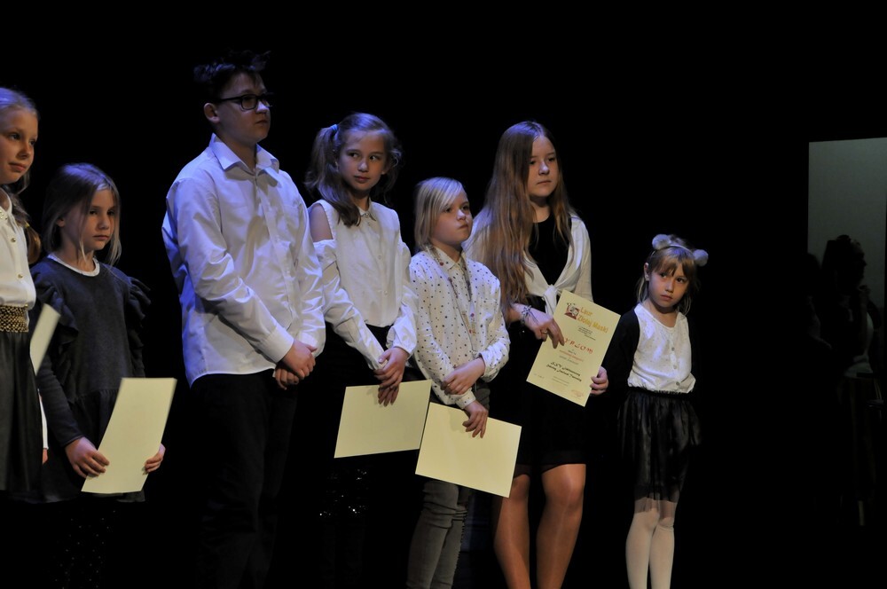 W Miejskim Centrum Kultury im. Henryka Bisty odbyła się dzisiaj gala jubileuszowego, 25. Szkolnego Festiwalu Teatralnego, organizowanego już od ćwierćwiecza w Szkole Podstawowej nr 22 w Rudzie Śląskiej.