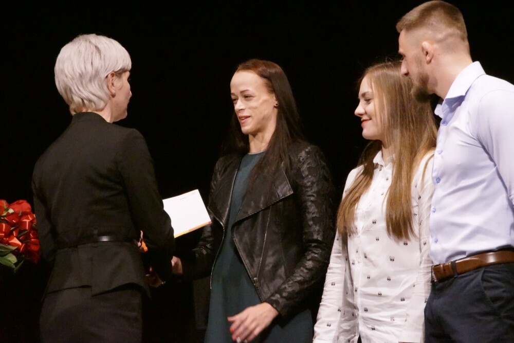 Dziś w Miejskim Centrum Kultury im. Henryka Bisty, 53 sportowców oraz 11 trenerów z Rudy Śląskiej otrzymało nagrody Prezydenta Miasta za osiągnięcia i wyniki uzyskane w 2018 roku. Na koniec gali wraz z zespołem wystąpił Maciej Balcar.