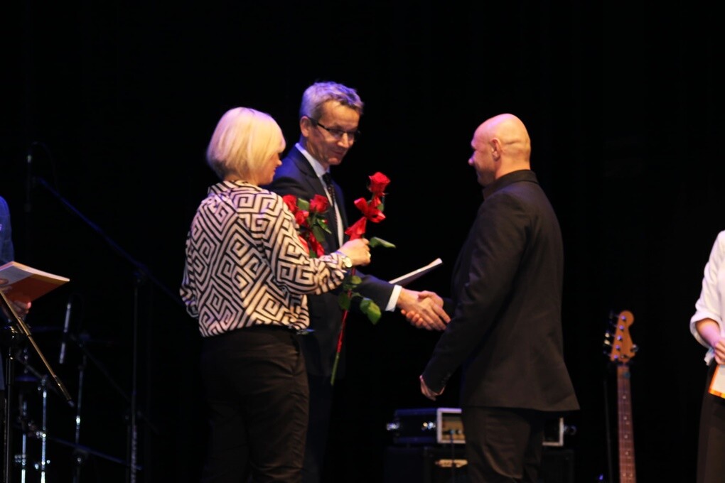 Wczoraj w Miejskim Centrum Kultury im. Henryka Bisty, ponad 60 sportowców oraz kilkunastu trenerów z Rudy Śląskiej otrzymało nagrody Prezydenta Miasta za osiągnięcia i wyniki uzyskane w 2019 roku. 