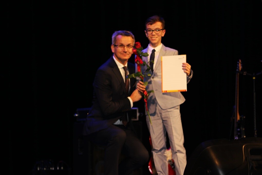 Wczoraj w Miejskim Centrum Kultury im. Henryka Bisty, ponad 60 sportowców oraz kilkunastu trenerów z Rudy Śląskiej otrzymało nagrody Prezydenta Miasta za osiągnięcia i wyniki uzyskane w 2019 roku. 