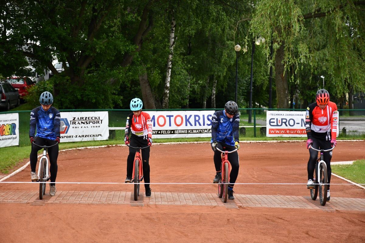 W niedzielne popołudnie, 8 czerwca na miejskim torze odbył się pojedynek pomiędzy Gentlemen Śląskiem Świętochłowice a Aseko Orłem Gniezno. / fot. Dominik Chrobaczek