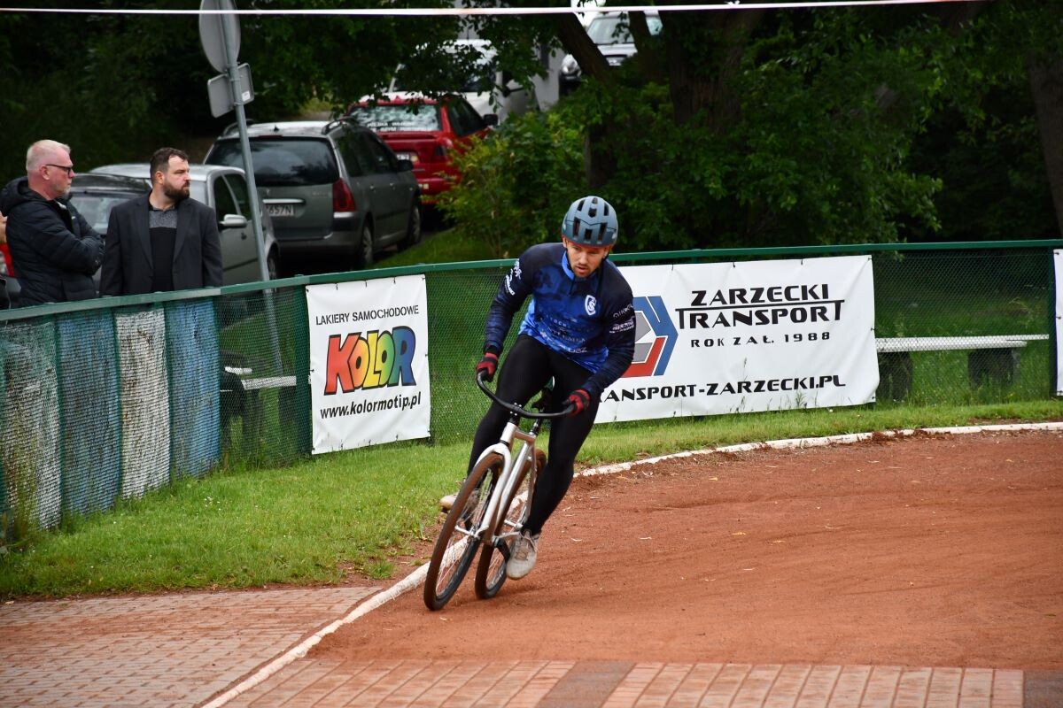W niedzielne popołudnie, 8 czerwca na miejskim torze odbył się pojedynek pomiędzy Gentlemen Śląskiem Świętochłowice a Aseko Orłem Gniezno. / fot. Dominik Chrobaczek