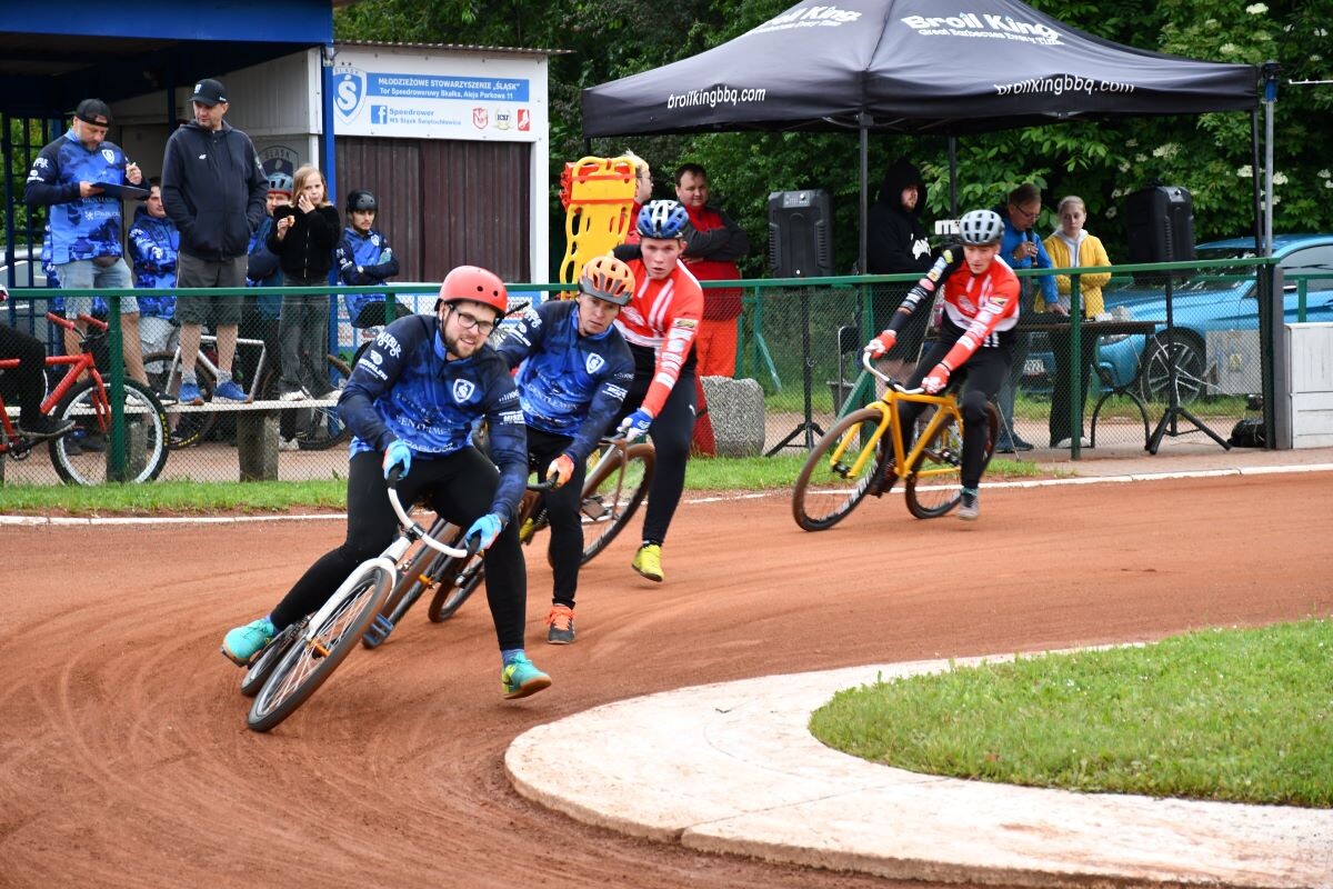W niedzielne popołudnie, 8 czerwca na miejskim torze odbył się pojedynek pomiędzy Gentlemen Śląskiem Świętochłowice a Aseko Orłem Gniezno. / fot. Dominik Chrobaczek