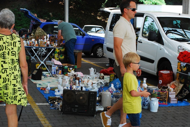 Sierpniowe, wireckie Luftowanie Szranków miało miejsce w sobotę, 17 sierpnia. Impreza została połączona z comiesięczną, rudzką giełdą staroci, która obywa się tradycyjnie w każdą trzecią sobotę miesiąca. Niestety, tym razem frekwencja nie dopisała, a na terenach targowych pojawiło się niewielu wystawców.