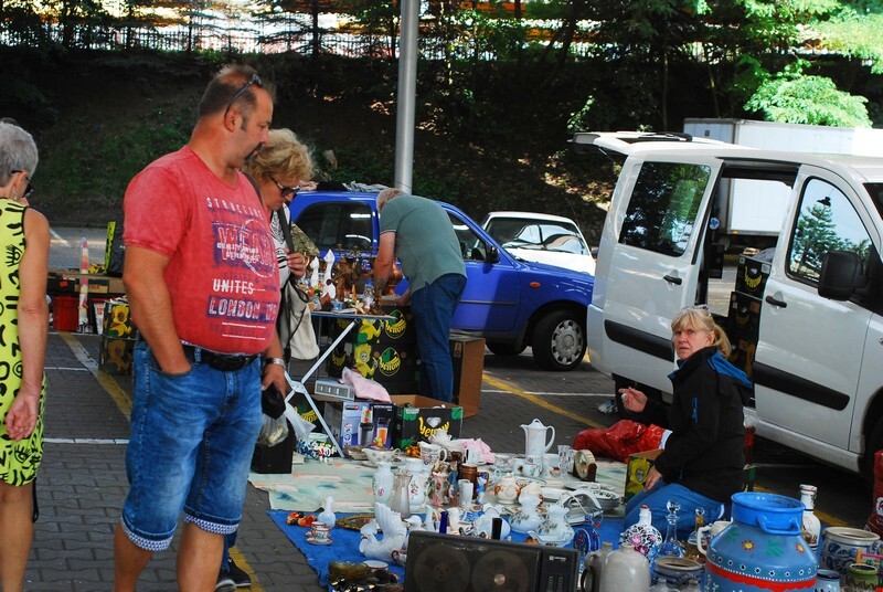 Sierpniowe, wireckie Luftowanie Szranków miało miejsce w sobotę, 17 sierpnia. Impreza została połączona z comiesięczną, rudzką giełdą staroci, która obywa się tradycyjnie w każdą trzecią sobotę miesiąca. Niestety, tym razem frekwencja nie dopisała, a na terenach targowych pojawiło się niewielu wystawców.