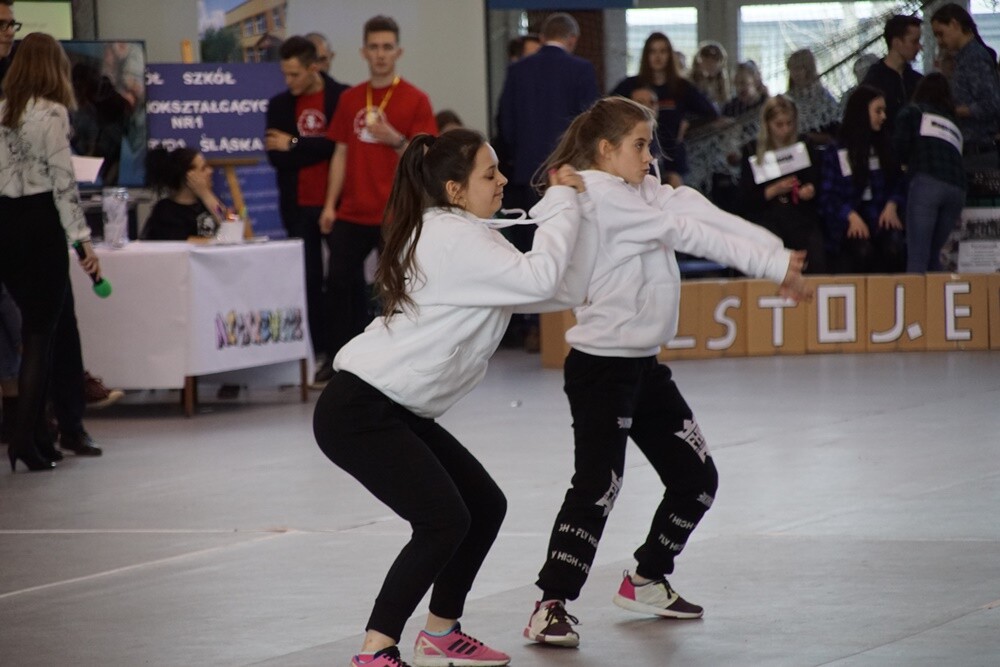 Ponad tysiąc uczniów wzięło dzisiaj udział w Giełdzie Szkół Ponadgimnazjalnych w Rudzie Śląskiej.