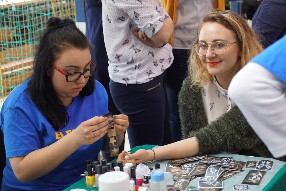 Ponad tysiąc uczniów wzięło dzisiaj udział w Giełdzie Szkół Ponadgimnazjalnych w Rudzie Śląskiej.