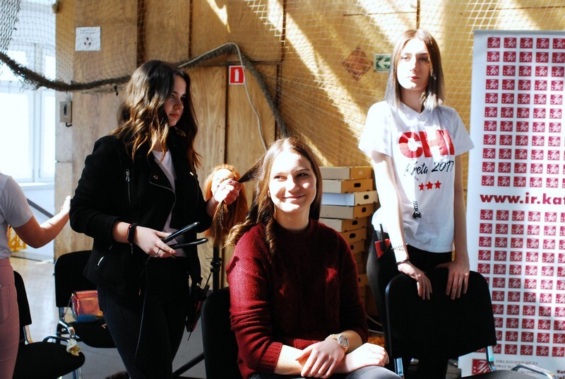 Około 2400 uczniów z Rudy Śląskiej niebawem wybierze dalszy kierunek To ponad dwa razy więcej osób niż w ubiegłym roku. Chodzi o uczniów z ostatniego rocznika gimnazjum oraz pierwszych absolwentów klas ósmych. Z myślą o nich zorganizowana została Giełda Szkół Ponadpodstawowych i Ponadgimnazjalnych.