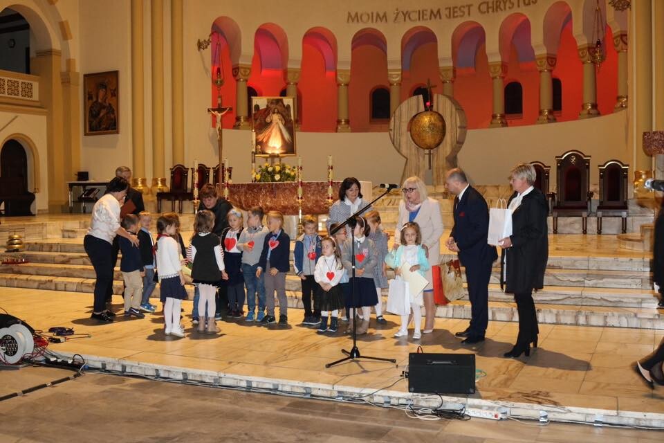 W niedzielę, 27 października odbył się finałowy koncert "Gloria Dei" w kościele pw. św. Pawła Apostoła. Tegorocznym hasłem 24. Festiwalu Twórczości Chrześcijańskiej było "Niedziela Boża i nasza. Pamiętaj, abyś Dzień Święty święcił".