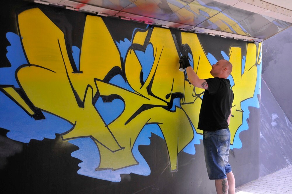 21 kwietnia odbyła się kolejna akcja "Graffiti Jam – Silesia w kolorze". Podczas tego wydarzenia grupa artystów upiększyła przejście podziemne przy ul. Klary pod Drogową Trasą Średnicową.