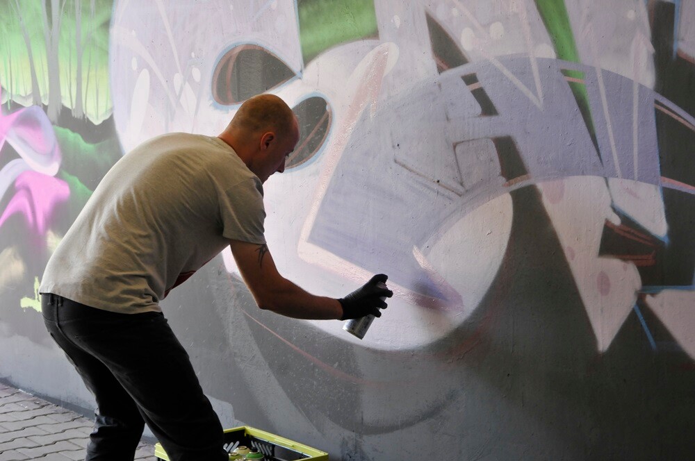 21 kwietnia odbyła się kolejna akcja "Graffiti Jam – Silesia w kolorze". Podczas tego wydarzenia grupa artystów upiększyła przejście podziemne przy ul. Klary pod Drogową Trasą Średnicową.