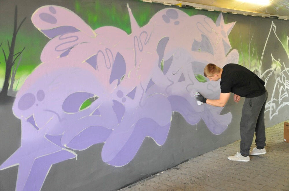 21 kwietnia odbyła się kolejna akcja "Graffiti Jam – Silesia w kolorze". Podczas tego wydarzenia grupa artystów upiększyła przejście podziemne przy ul. Klary pod Drogową Trasą Średnicową.