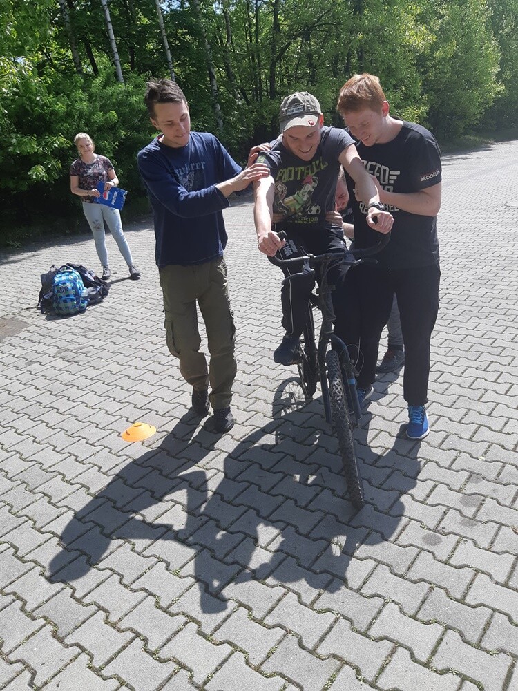 126 uczestników, 19 kilometrów i 20 konkurencji. Za nami kolejna edycja gry terenowej "GROT" organizowanej przez Stowarzyszenie Św. Filipa Nereusza.