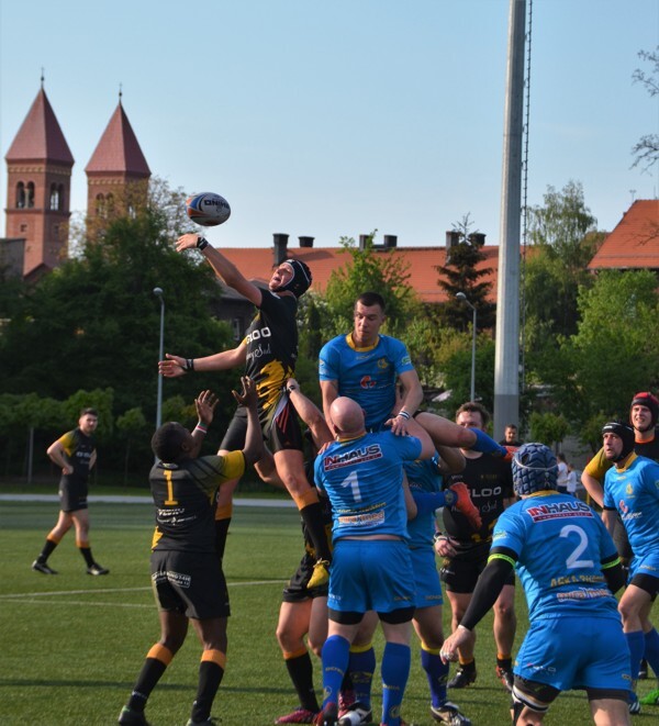 W trzeciej kolejce rozgrywek pierwszej ligi rugby rudzkie Gryfy podejmowały na Burloch Arenie zespół Arki Rumia.